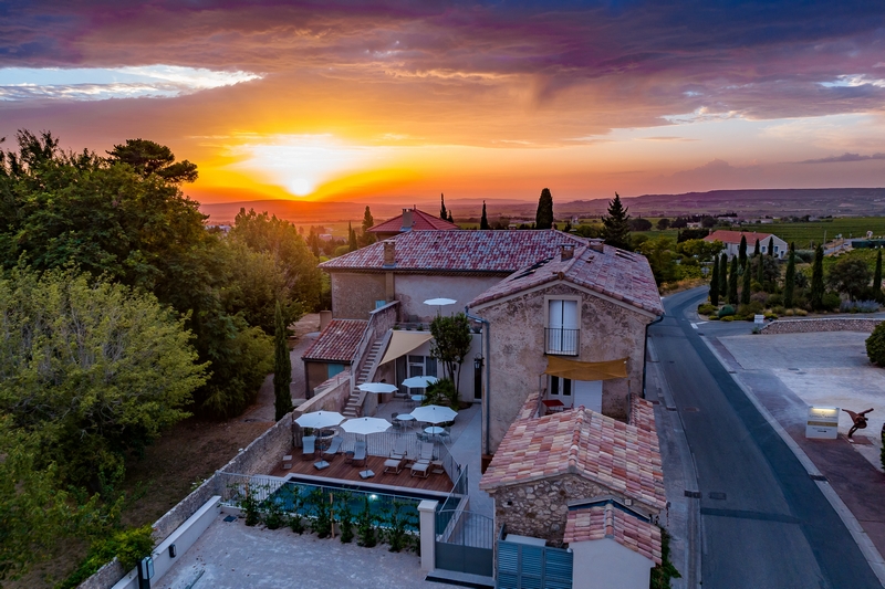 Gite dentelles de montmirail location famille maison